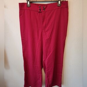 NWT Bloomchic Red Cropped Pant